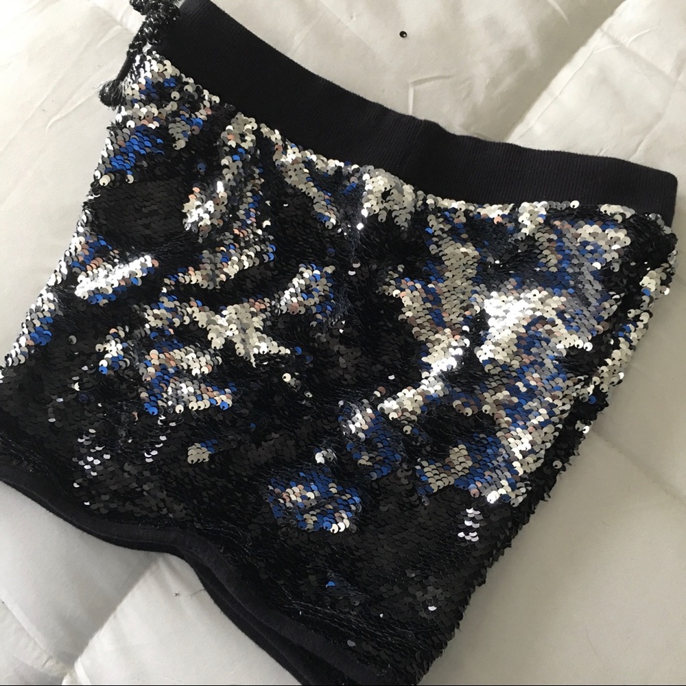 More Than Magic Flippy Sequined Girls Shorts. - Picture 7 of 8